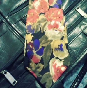 Enzo Felini Roma-Paris All Hand Made Silk.🐶